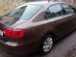 Volkswagen Jetta foto 10