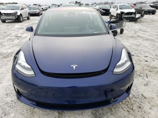 Tesla Model 3 foto 2