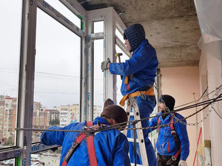 Vrei un balcon nou? Știm totul despre asta! Reparatia balcoanelor, extinderea tuturor seriilor