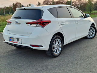 Toyota Auris foto 6