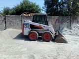 Caut operator pe Bobcat