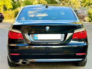 BMW 5 Series foto 6