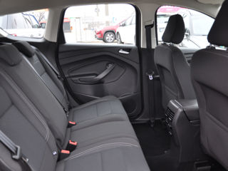 Ford Kuga foto 14