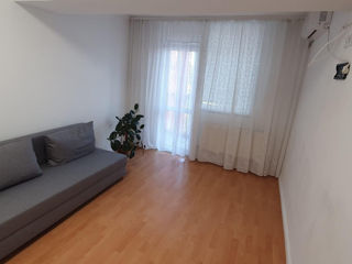 Inchiriez apartament