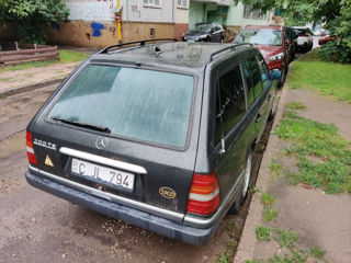 Mercedes Series (W124) foto 3