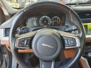 Jaguar Xf foto 5