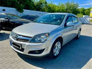 Opel Astra foto 2