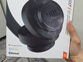 Продам беспроводные наушники JBL LIVE 500BT