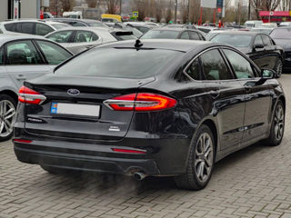 Ford Fusion foto 3