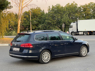 Volkswagen Passat foto 3