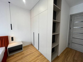 Apartament cu 2 camere, 65 m², Centru, Chișinău foto 2