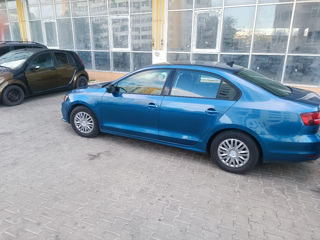 Volkswagen Jetta foto 4