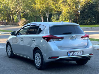 Toyota Auris foto 6