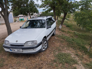 Opel Omega foto 4