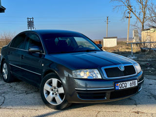 Skoda Superb foto 3