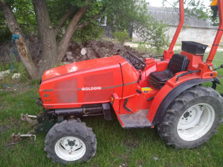 Se vinde tractor italian goldoni foto 3