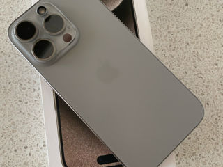 iphone 15 pro 256 gb natural titanium foto 4