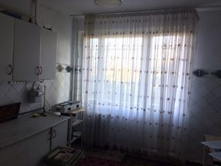 Se vinde apartament cu 2 odai!Urgent!!! foto 7