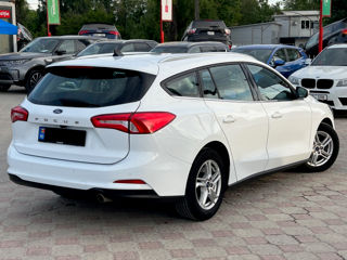 Ford Focus foto 4