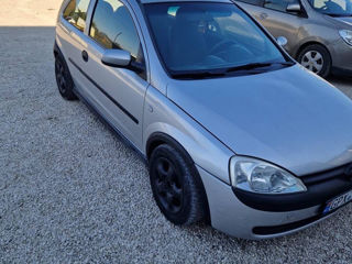 Opel Corsa foto 2