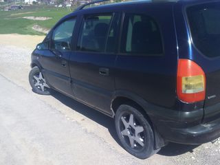 Opel Zafira foto 5