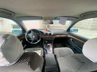 BMW 5 Series foto 5