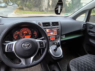 Toyota Verso-S foto 5