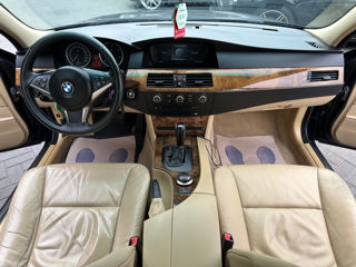 BMW 5 Series foto 10