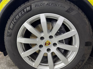 Michelin Pilot Alpin R19 Porsche foto 2