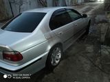 BMW 5 Series foto 7