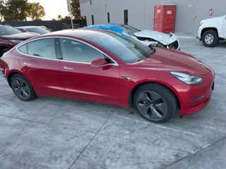 Tesla Model 3 foto 6