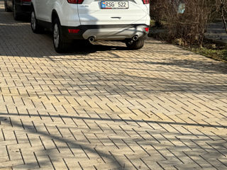Ford Kuga foto 8
