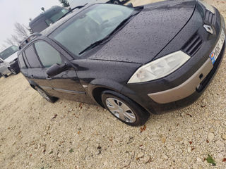 Renault Megane foto 2