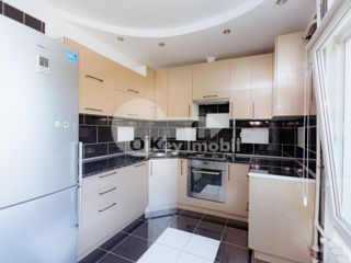 Apartament cu 2 camere, 75 m², Centru, Chișinău foto 3