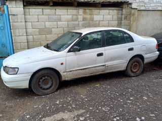 Toyota Carina foto 3