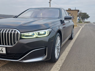 BMW 7 Series foto 10