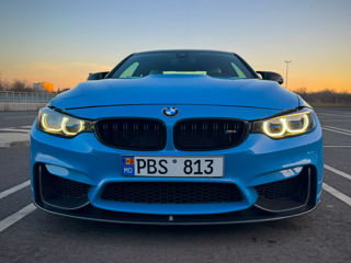 BMW M4 foto 2