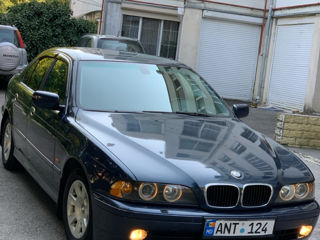 BMW 5 Series foto 7