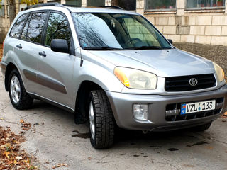 Toyota Rav 4 foto 1