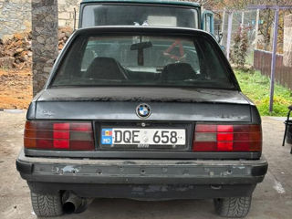 BMW 3 Series foto 2