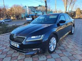 Skoda Superb foto 3