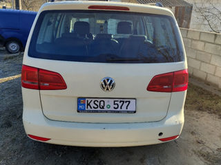 Volkswagen Touran foto 3