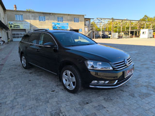 Volkswagen Passat foto 3