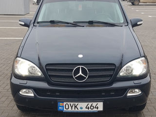 Mercedes M-Class foto 2