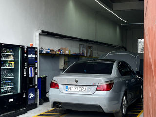 BMW 5 Series foto 8