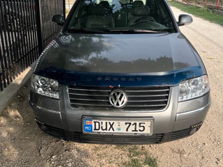 Volkswagen Passat foto 1