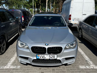 BMW 5 Series foto 8