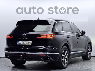 Volkswagen Touareg foto 2