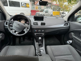 Renault Megane foto 6