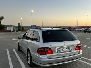 Mercedes E-Class foto 5